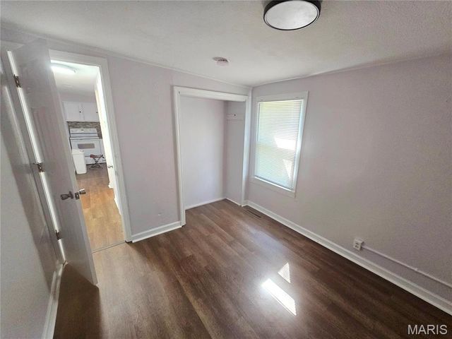 939 Green Mount Lane, Belleville, IL 62269