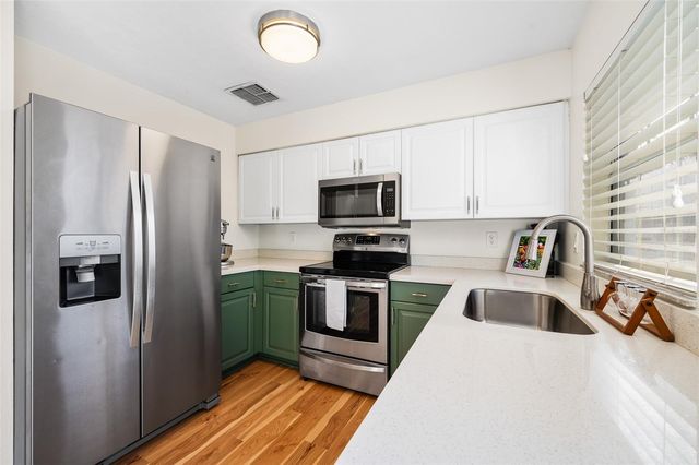 6630 NW 26TH TERRACE, Gainesville, FL 32653