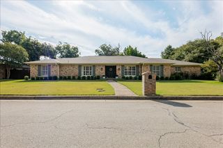 7017 Miramar Circle, Fort Worth, TX 76126