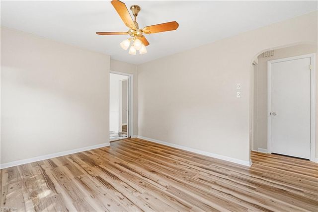 472 Carnegie RD, Virginia Beach, VA 23452