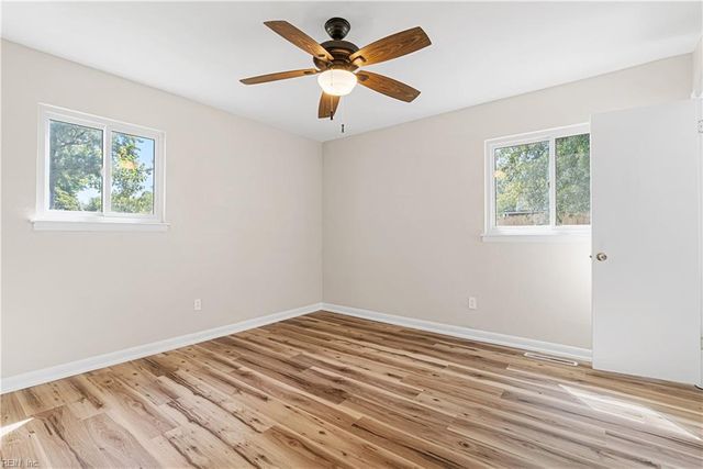 472 Carnegie RD, Virginia Beach, VA 23452