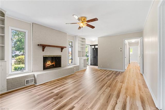 472 Carnegie RD, Virginia Beach, VA 23452