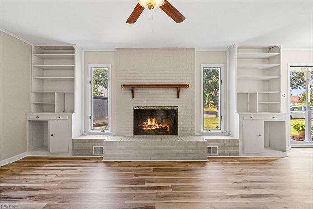 472 Carnegie RD, Virginia Beach, VA 23452