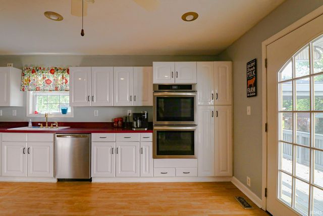 1519 Johnson Lane, Evansville, IN 47712