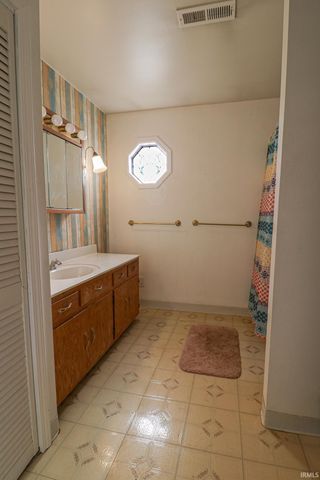 1519 Johnson Lane, Evansville, IN 47712