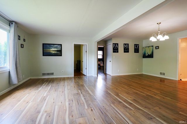 1519 Johnson Lane, Evansville, IN 47712