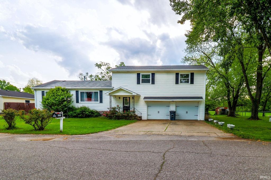 1519 Johnson Lane, Evansville, IN 47712