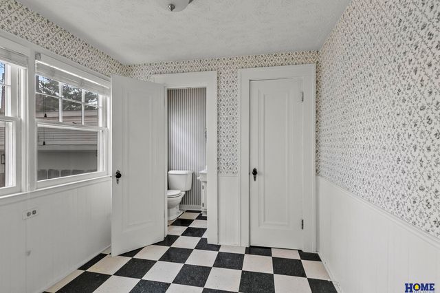 2301 S 19th Street, Lincoln, NE 68502