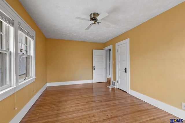 2301 S 19th Street, Lincoln, NE 68502