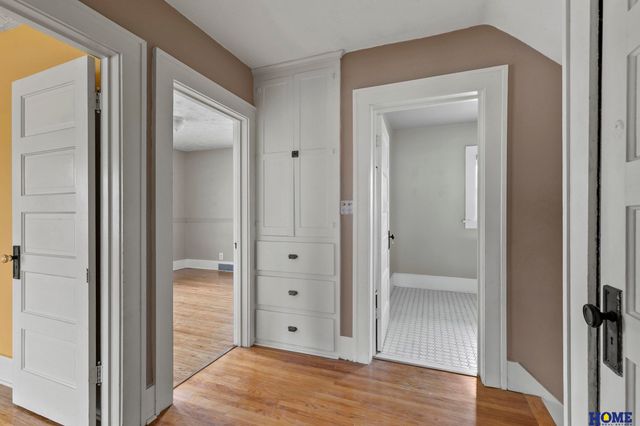 2301 S 19th Street, Lincoln, NE 68502