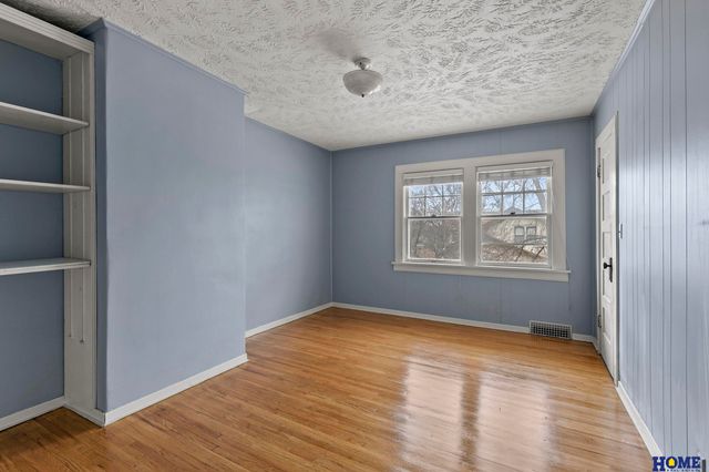 2301 S 19th Street, Lincoln, NE 68502