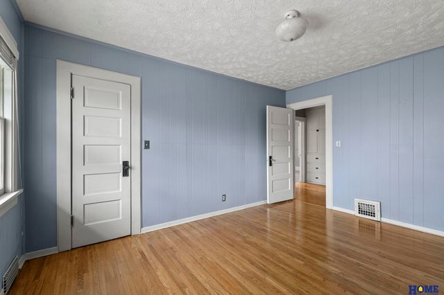 2301 S 19th Street, Lincoln, NE 68502