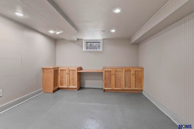 2301 S 19th Street, Lincoln, NE 68502