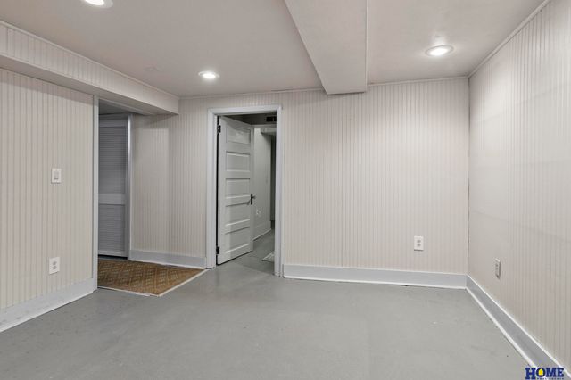 2301 S 19th Street, Lincoln, NE 68502