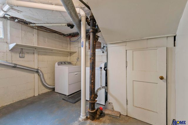 2301 S 19th Street, Lincoln, NE 68502