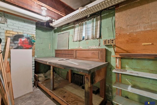 2301 S 19th Street, Lincoln, NE 68502