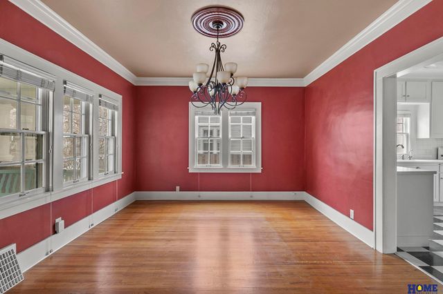 2301 S 19th Street, Lincoln, NE 68502