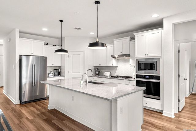124 Wickersham, Boerne, TX 78015
