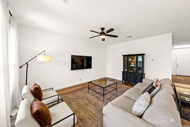 124 Wickersham, Boerne, TX 78015