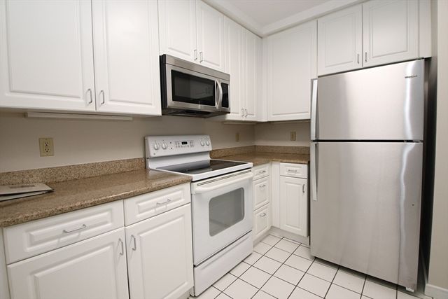 175 Cottage St 501, Chelsea, MA 02150