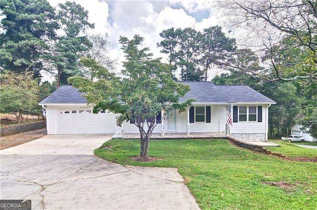 6428 Paradise Point Road, Flowery Branch, GA 30542