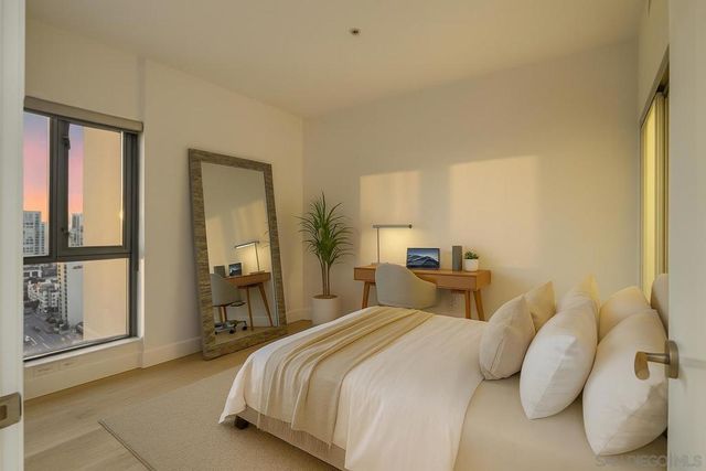 575 6th Ave 1705, San Diego, CA 92101