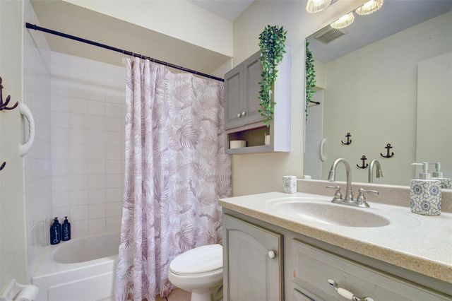 103 SW 10th Avenue, Boynton Beach, FL 33435