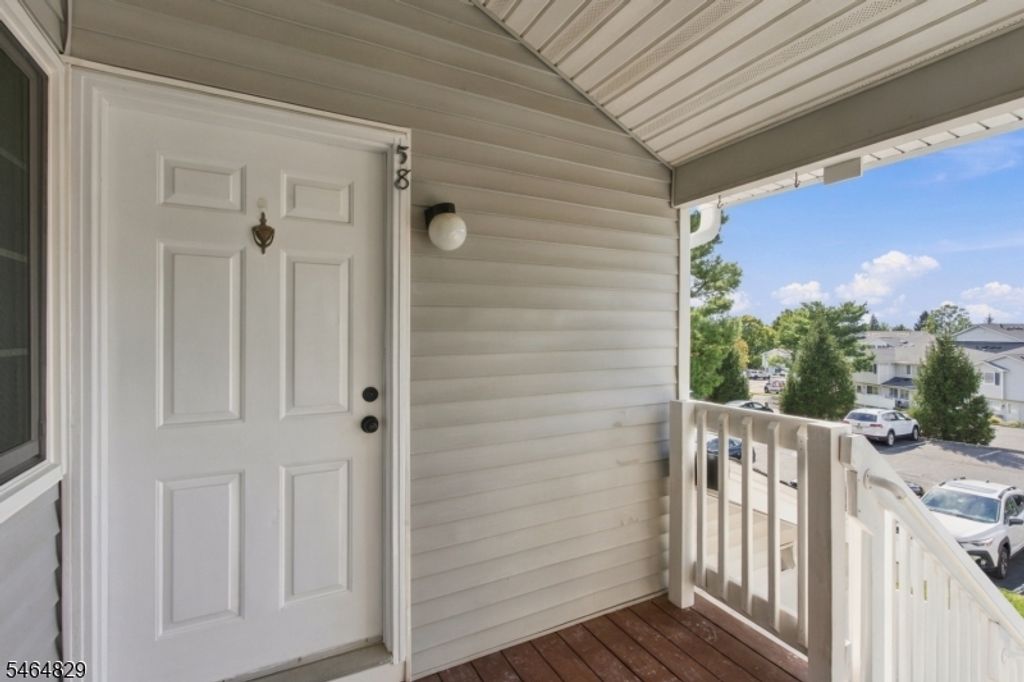 58 Cheswich Ct, Bedminster Twp., NJ 07921 — exterior