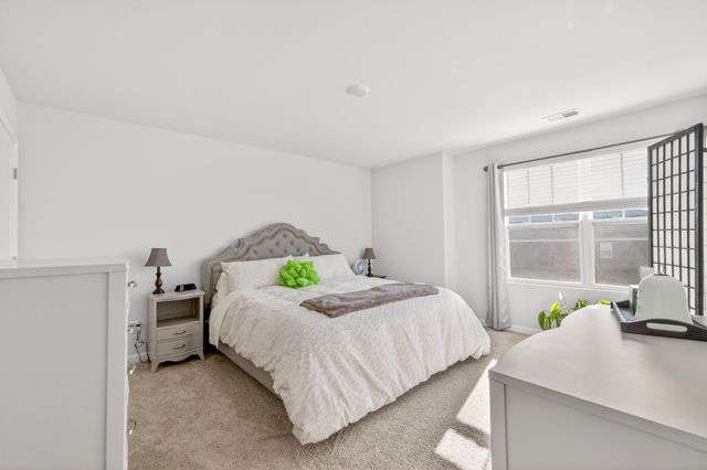 2200 Stonemeade Dr, Spring Hill, TN 37174