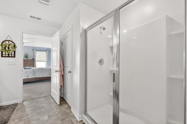 2200 Stonemeade Dr, Spring Hill, TN 37174