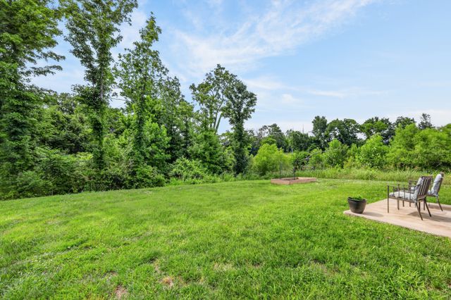 2200 Stonemeade Dr, Spring Hill, TN 37174