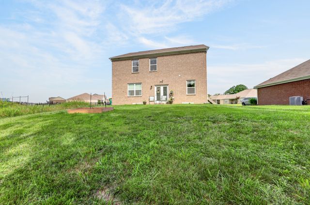 2200 Stonemeade Dr, Spring Hill, TN 37174