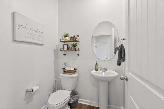 2200 Stonemeade Dr, Spring Hill, TN 37174