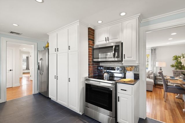 40 Friend Street, Wakefield, MA 01880