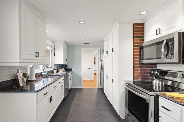 40 Friend Street, Wakefield, MA 01880