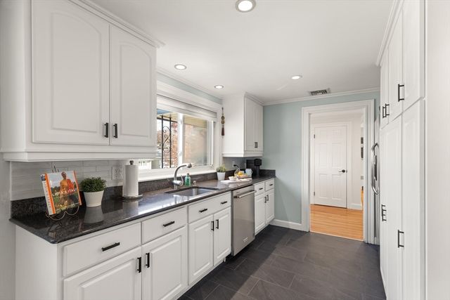 40 Friend Street, Wakefield, MA 01880