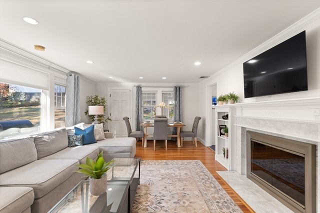 40 Friend Street, Wakefield, MA 01880