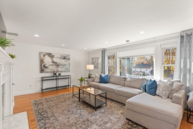 40 Friend Street, Wakefield, MA 01880