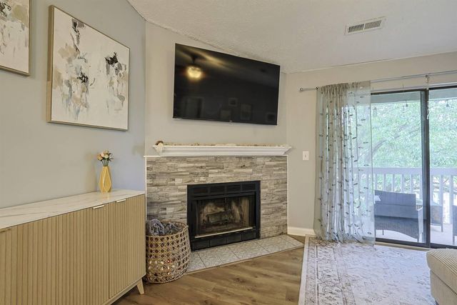 62 View Terrace Drive, 12, Southgate, KY 41071