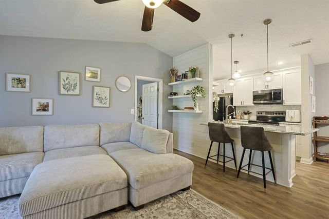 62 View Terrace Drive, 12, Southgate, KY 41071