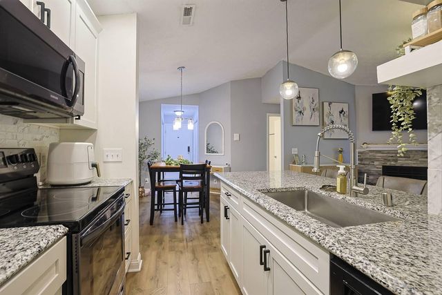 62 View Terrace Drive, 12, Southgate, KY 41071