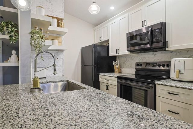 62 View Terrace Drive, 12, Southgate, KY 41071