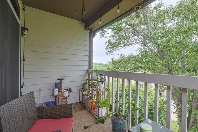 62 View Terrace Drive, 12, Southgate, KY 41071