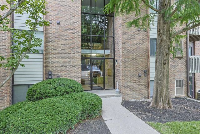 62 View Terrace Drive, 12, Southgate, KY 41071