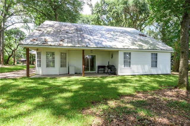10835 Longview Drive S, Grand Bay, AL 36541
