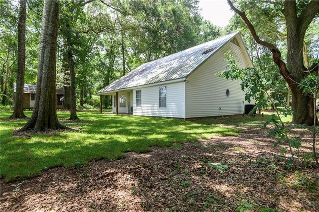 10835 Longview Drive S, Grand Bay, AL 36541