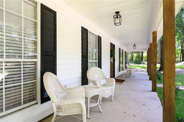 10835 Longview Drive S, Grand Bay, AL 36541