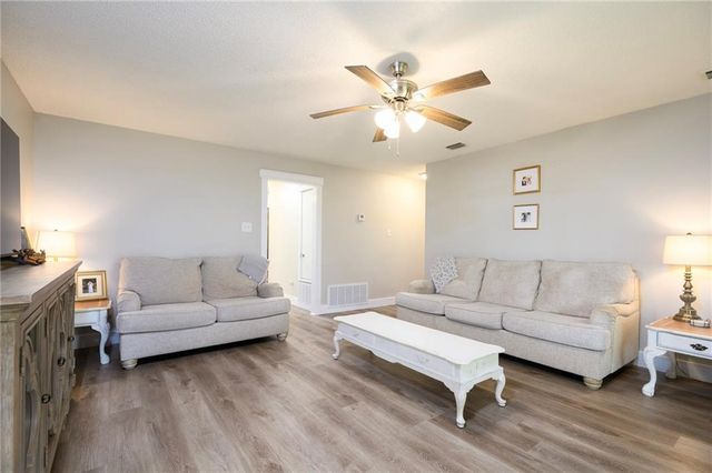 10835 Longview Drive S, Grand Bay, AL 36541