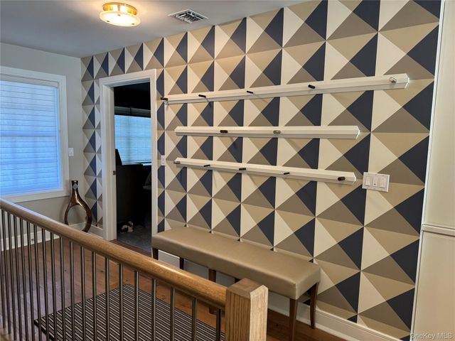 910 Altessa Boulevard, Melville, NY 11747