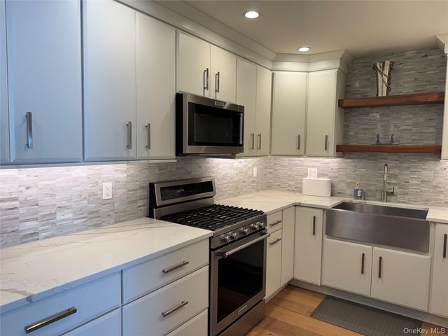 910 Altessa Boulevard, Melville, NY 11747